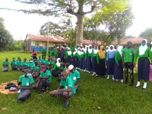 p7 pupils with pupils from an other school