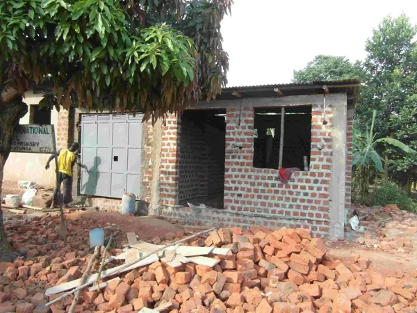 the new kitchen with garage